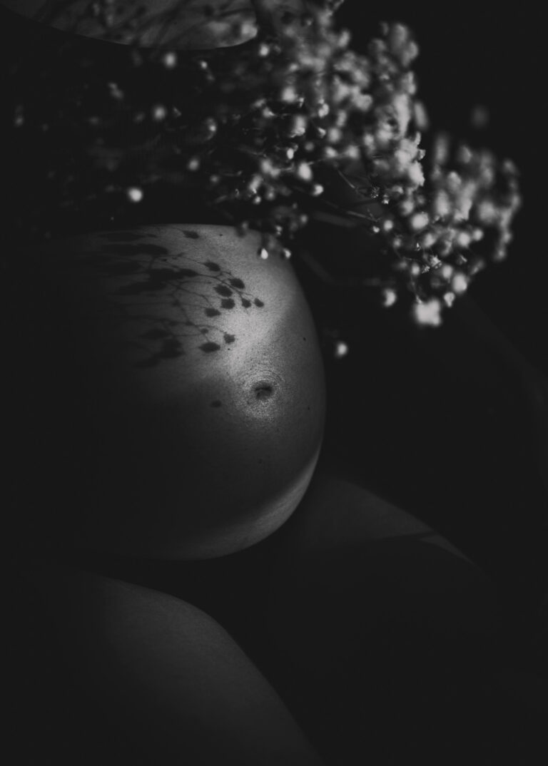 Maternity Photoshoot at Home